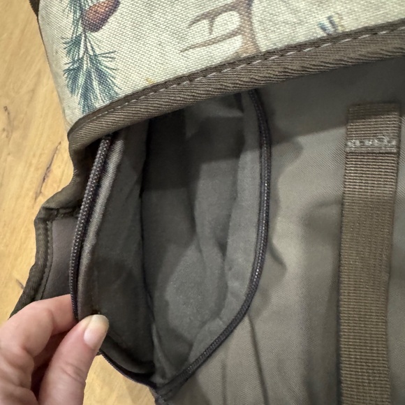 Dakine Mission 24L backpack w/laptop sleeve - Picture 6 of 6